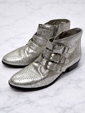 Bronx Studded Leather Ankle Boots EU 39 (US 8–8.5) | Metallic Moto Buckle